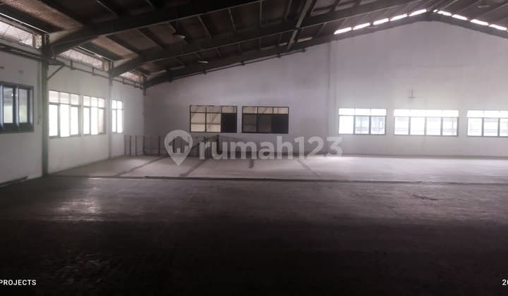 Gudang dan Kantor Bebas Banjir Jiep Pulo Gadung