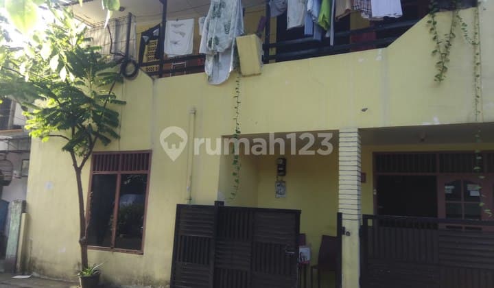 Rumah 2 Lantai Super Nego Dekat Green Pramuka Jakarta Pusat