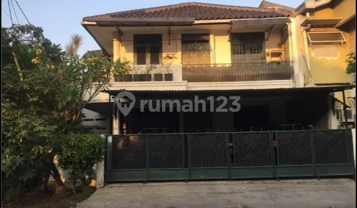 Good and Well-Maintained Corner House in a Complex in Pulomas, East Jakarta