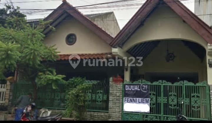 For Sale Move-in Ready House in Utan Kayu Selatan, East Jakarta