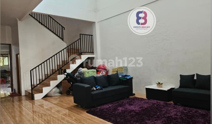 Jual Rumah Bangunan Kokoh Beserta Tempat Usaha Konveksi