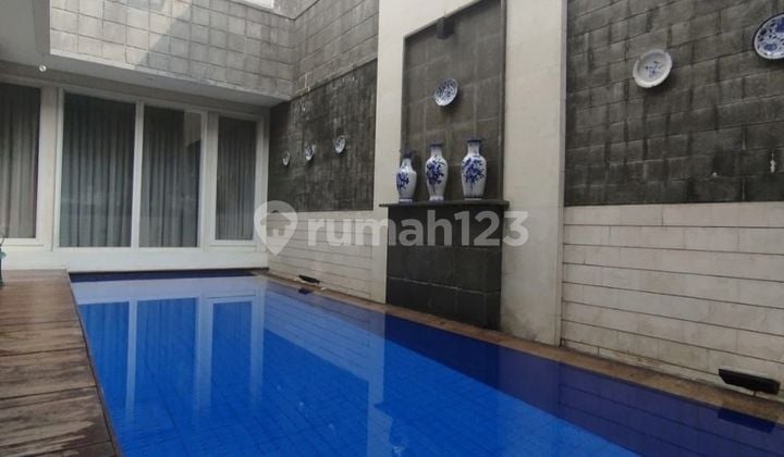 Rumah Siap Huni Hadap Selatan Ada Swimming Pool Di Intrcon Kb Jrk