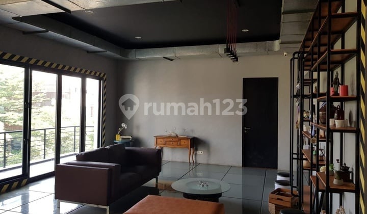Rumah Siap Huni 2Lantai di Alam Sutera Tangerang.