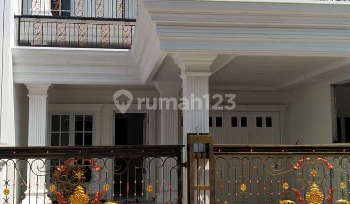 Rumah Baru 2Lantai Furnished dekat pintu tol di meruya jakbar