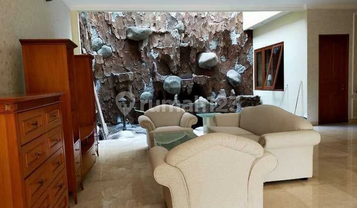 Rumah Full Marmer 2Lantai hadap barat di Taman Kedoya Permai