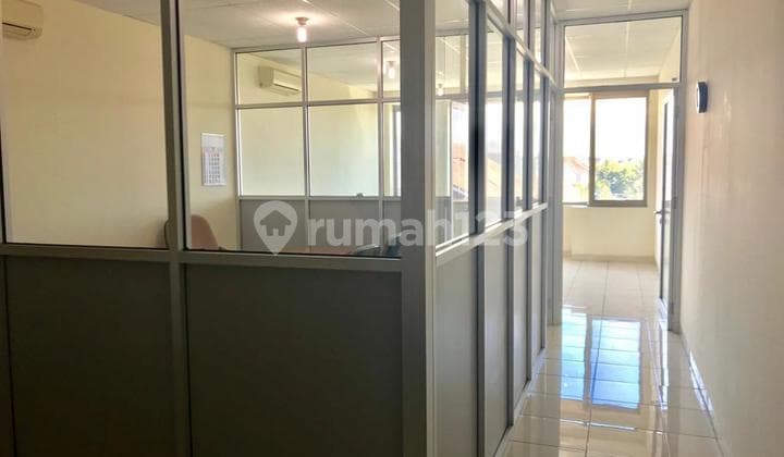 Rukan siap pakai hadap selatan bebas banjir di taman aries JakBar