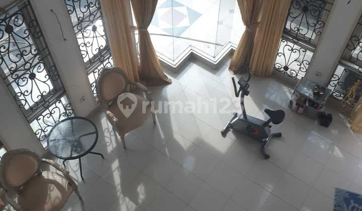 Rumah siap huni 2Lantai Hook SHM di Puri Jakarta Barat