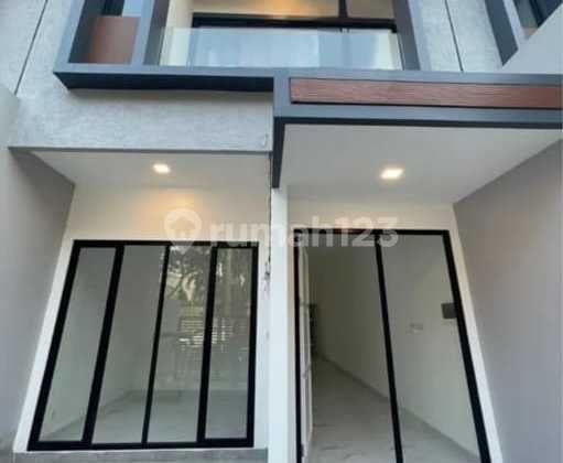 New 2-Story House in Taman Villa Meruya - West Jakarta