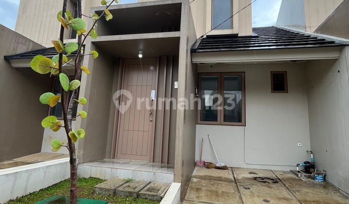 Rumah berkonsep modern minimalis di Springhill Yume Cisauk