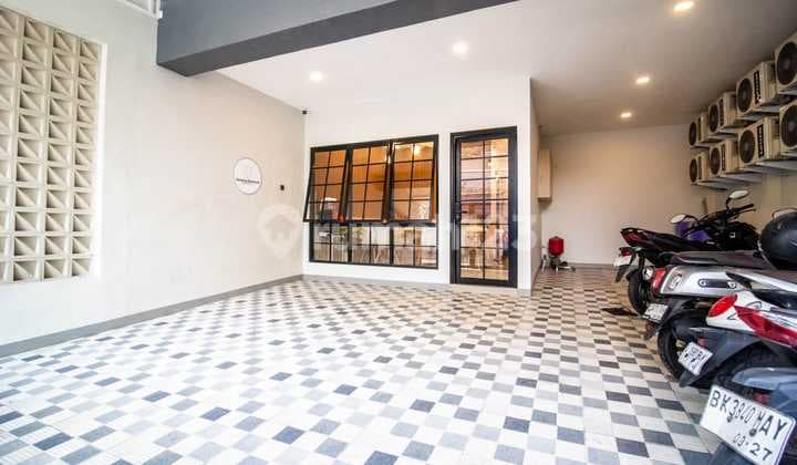 Kost Exclusive Brand New Hadap Timur di Tomang Jakarta Barat