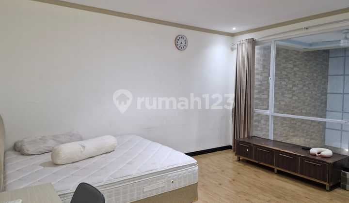 Rumah 2Lantai strategis di tamanpalem lestari, Jakarta Barat.