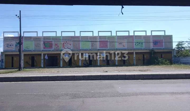 For Quick Sale, Ma'am: 9 Units of Shop Houses 0 Provincial Road, Suitable for Warehouse, Workshop, Shop Houses in Palrejo, Jombang