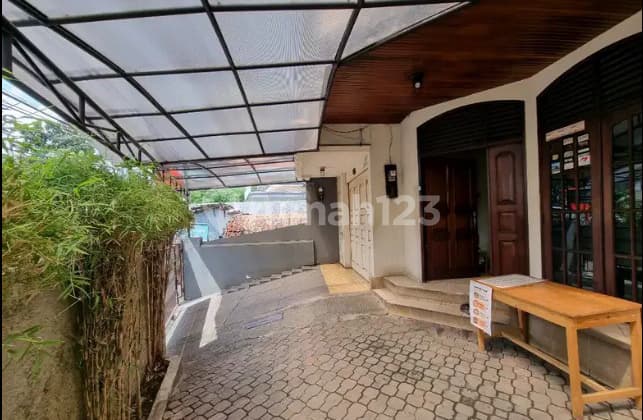 For Sale: Boarding House & Rental House Area in Petogogan, Kebayoran Baru