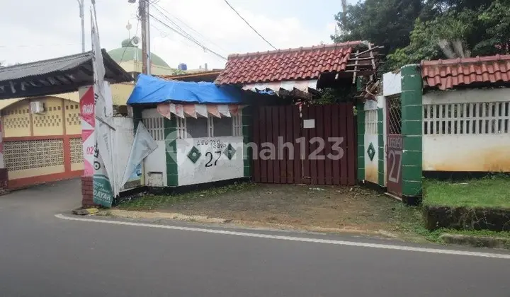 Rumah 2Lt Tanah Luas di Samping Jalan Raya