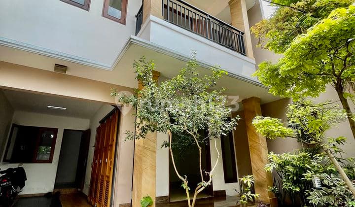 Rumah Minimalis Premium Lokasi Kemang Jakarta Selatan