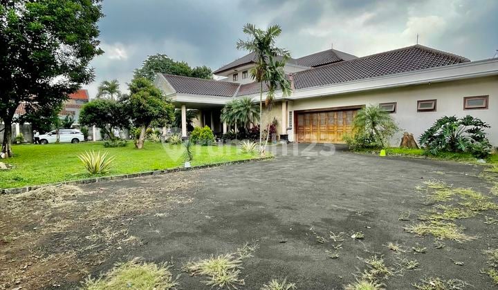 Grand House With Super Spacious Yard In The Villa Cinere Mas Area