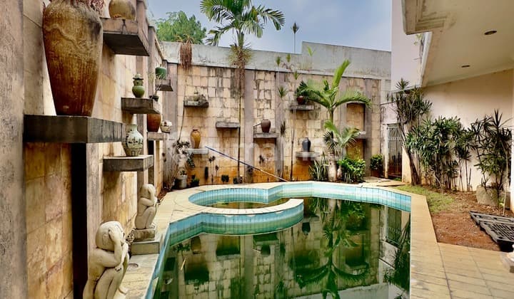 Rumah Minimalis Modern Hadap Timur Dalam Komplek Ampera Medco