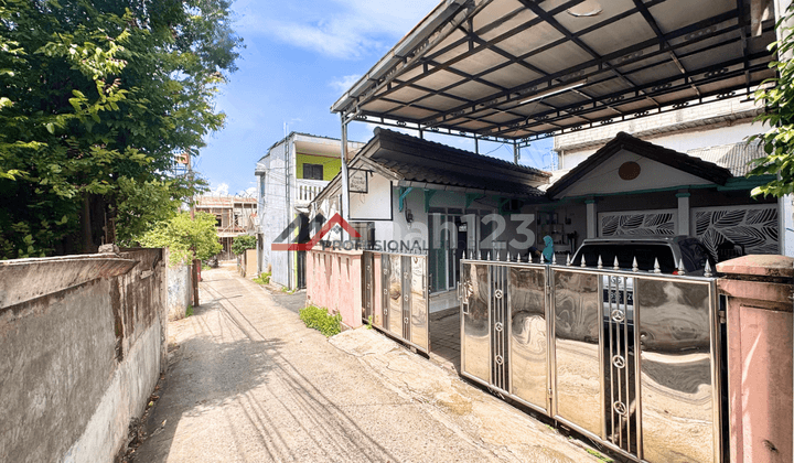 Rumah Siap Huni Cocok untuk Kos-Kosan Lokasi Strategis di Jagakarsa, Jakarta Selatan