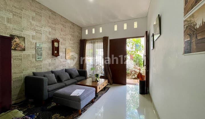 Rumah Modern Minimalis di Komplek Tanjung Barat Indah Jakarta Selatan