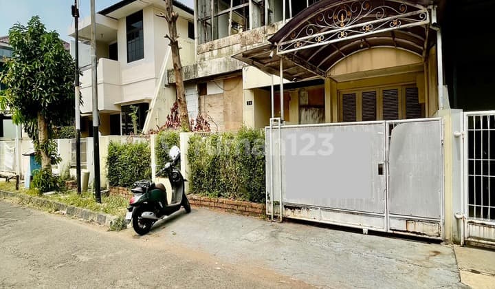 Rumah Tua Hitung Tanah Murah Di Komplek Tanjung Barat Indah