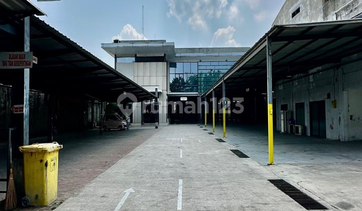 Commercial Building on Jl Raya Utama, Permata Hijau Area