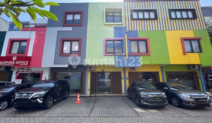 Ruko 3 Lantai Siap Pakai Di Fatmawati Hadap Timur