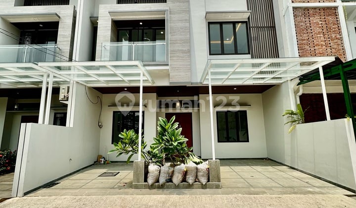 Turun Harga Rumah Baru di Wijaya Kebayoran Baru Jakarta Selatan