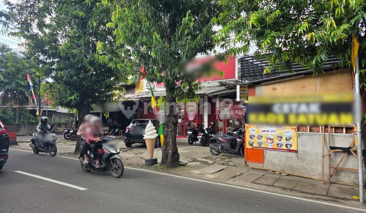 Ruang Usaha Dekat Akses Transportasi 4 Kamar di Pesanggrahan