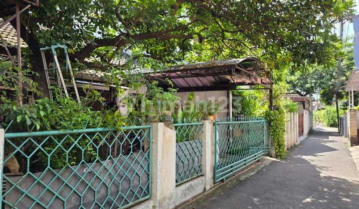 Rumah Dekat Fasilitas Kesehatan di Pejaten