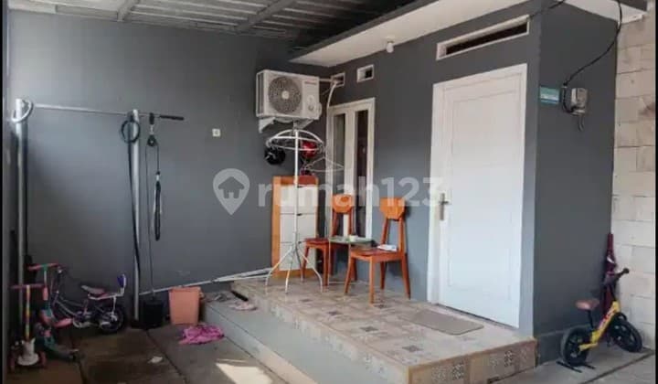 Rumah Nyaman Dalam Kompleks Lokasi Strategis Akses Tol, Transportasi Umum, Pusat Perbelanjaan, Dll di Sawangan, Kota Depok