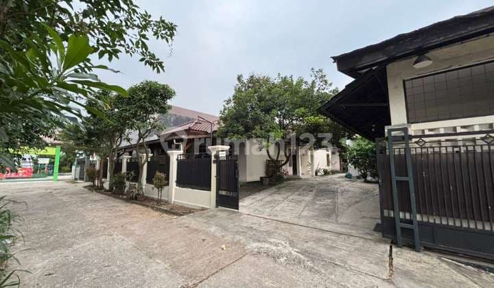 Jual Murah, Rumah Luas Semifurnish + Kos-Kosan Terisi Semua + 1 Kontrakan Lokasi Strategis di Tol Exit Sentul & Fasilitas Umum di Cibinong, Bogor