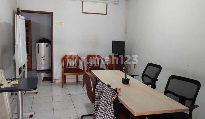 Old House for Sale in Pejompongan Benhil. Currently Used as an Office.