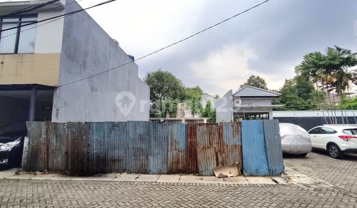 Plot Residence Within Cilandak Barat Cluster