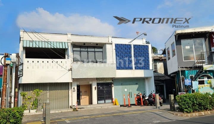 3-unit terraced shophouse on Ngantong Land in Kemang, South Jakarta