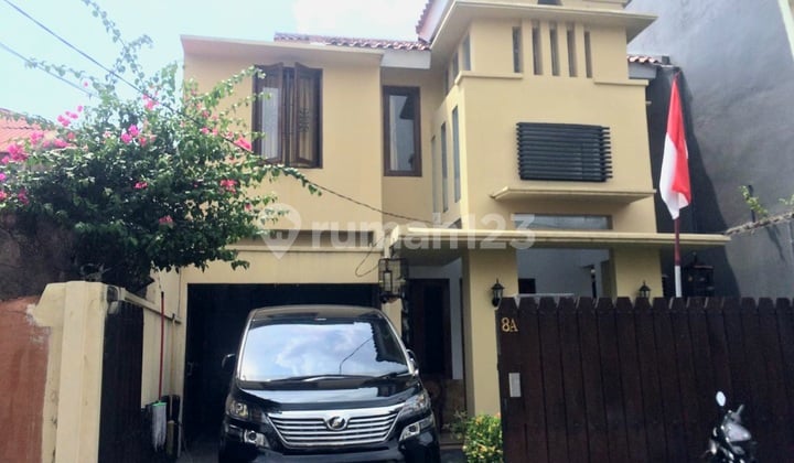 House in Cempaka Putih Tengah Complex