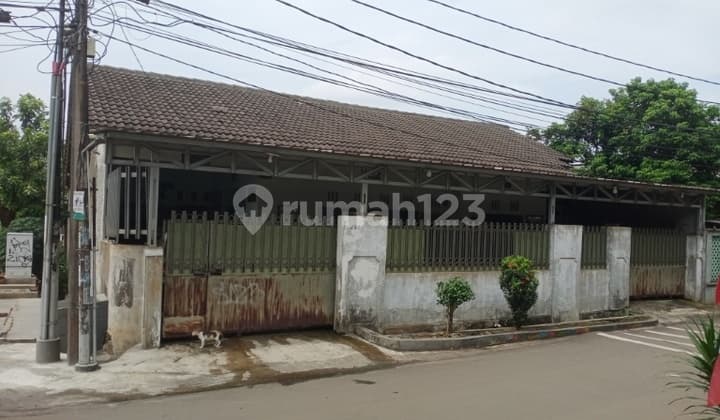 Rumah Komplek Alvita Ciputat Tangerang Selatan