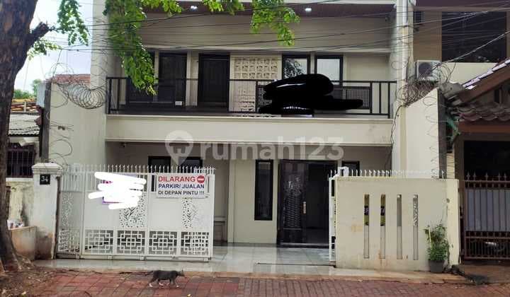 Rumah Strategis Duren Sawit Jakarta Timur