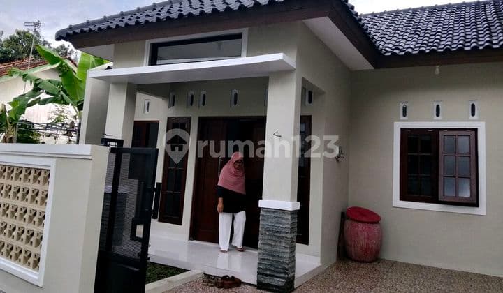 House a Step Away from Purwokerto Station