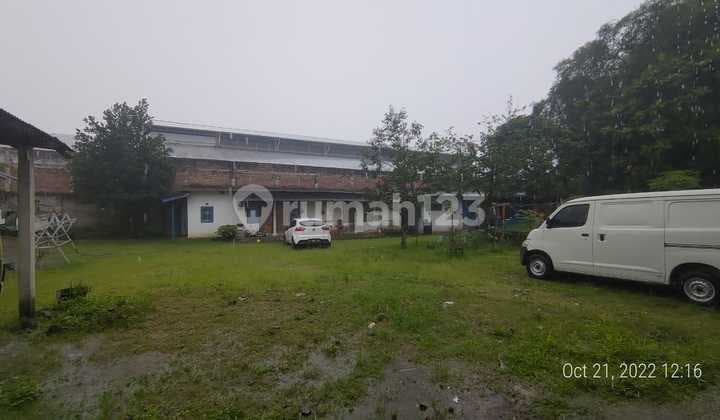 For Sale: Land and Warehouse with Tronton Truck Access in Cilampeni, Bandung.