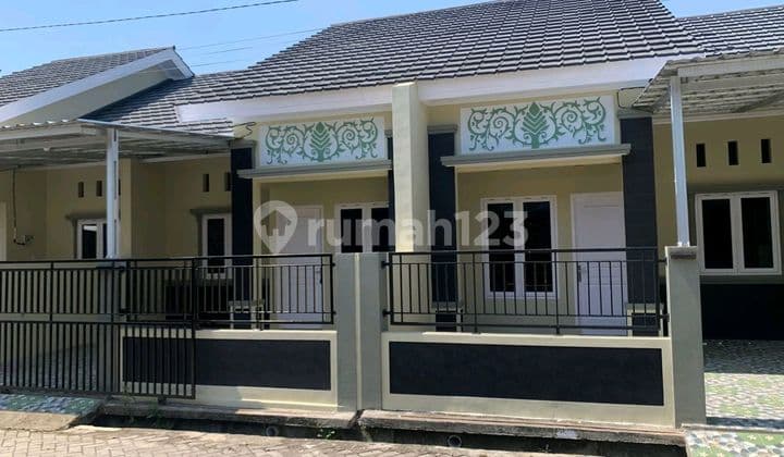 Rumah Siap Huni Lokasi Tammangapa Atang Kota Makassar
