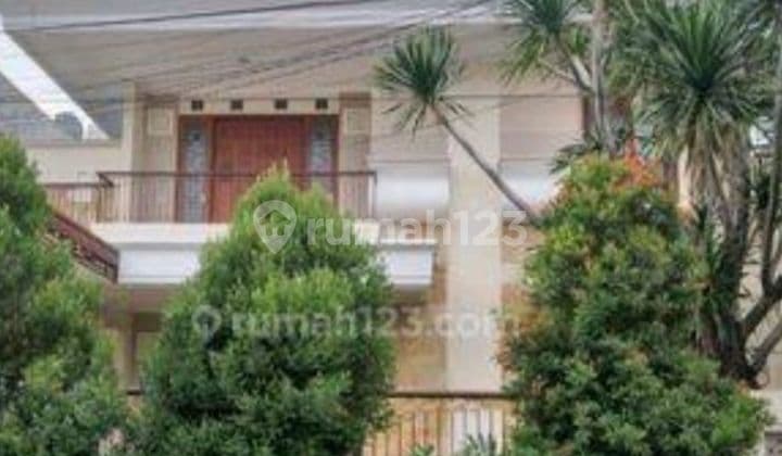 Rumah Araya 1 Minimalis Klampis Wisma Mukti Manyar Dharmahusada Kertajaya Pakuwon City