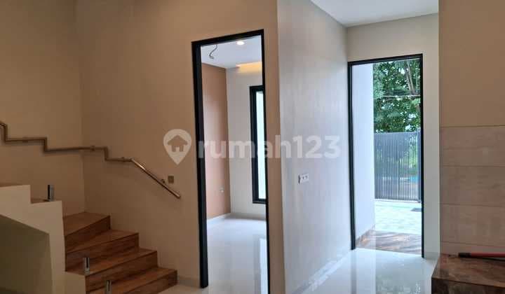 Rumah Minimalis 2 Lantai Fnl Baru Gress Area Manyar Kertajaya Nginden