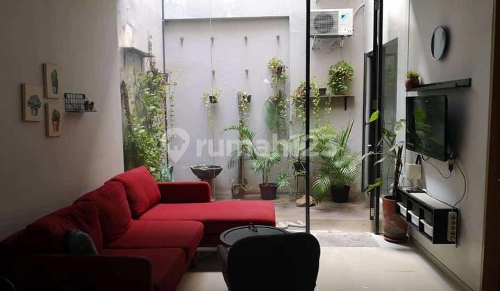 Rumah Ell Siap Huni Unik Estetik Dekat Kertajaya Indah Pakuwon City Sutorejo Prima