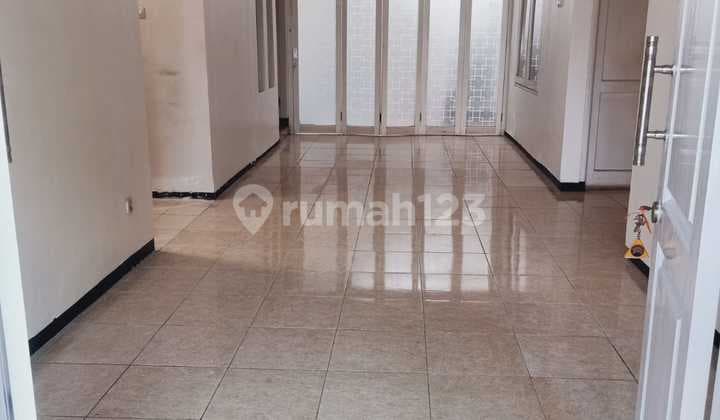 Rumah Area Pakuwon City Wonorejo Rungkut Fnl