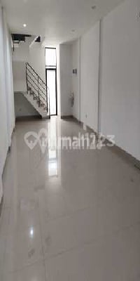 Ruko Cocok Untuk Usaha Lokasi Strategis Di Sadang