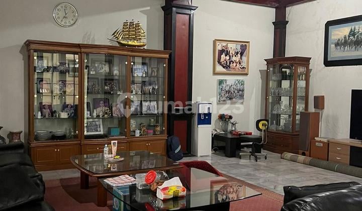 Dijual Rumah dan Kantor 2 Lantai di Main Road Cikutra