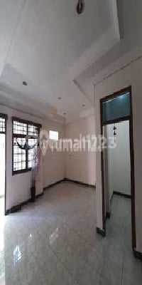Rumah Siap Huni Di Taman Kopo Indah Tki 1 Bandung