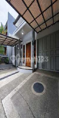 Rumah Sangat Bagus Dan Siap Huni Di Singgasana Pradana