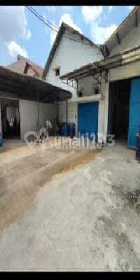 Gudang Luas Di Sayap Pajajaran Pasirkoja