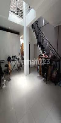 Affordable House In Tki 3 Taman Kopo Indah Iii Block E